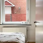 Scandinavian House Hotel- Holbol, Hébergement de vacances