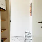 Scandinavian House Hotel- Holbol, Hébergement de vacances Kruså