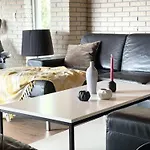 Scandinavian House Hotel- Holbol, Hébergement de vacances *