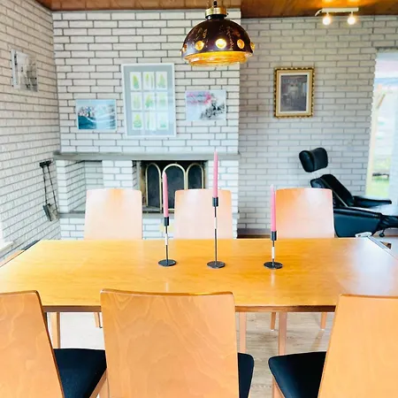 펜션 Scandinavian House Hotel- Holbol, *