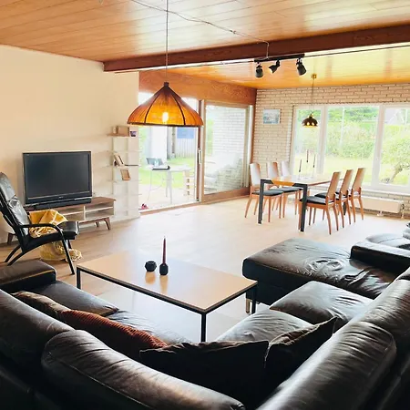 Prázdninový dům Scandinavian House Hotel- Holbol, *
