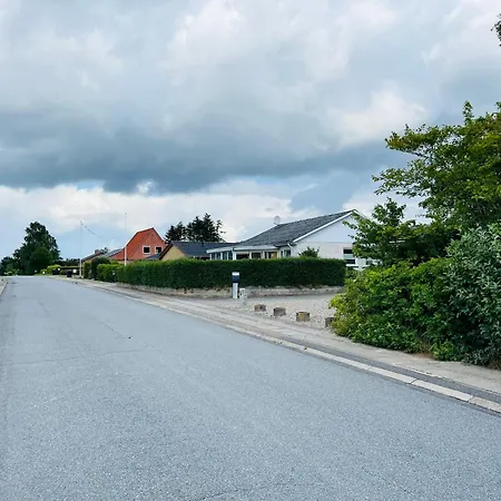 Scandinavian House Hotel- Holbol, 펜션