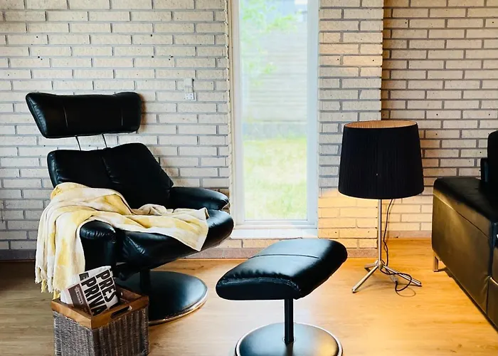 בית נופש Scandinavian House Hotel- Holbol,