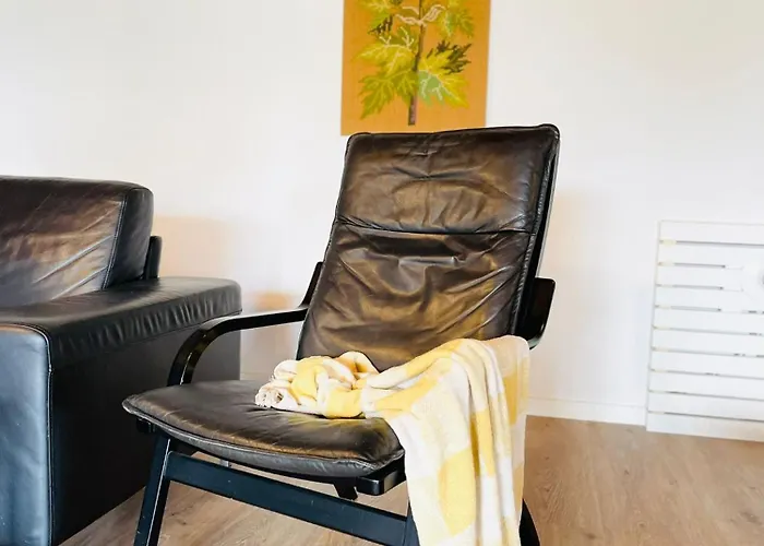 Scandinavian House Hotel- Holbol, בית נופש קרוסה