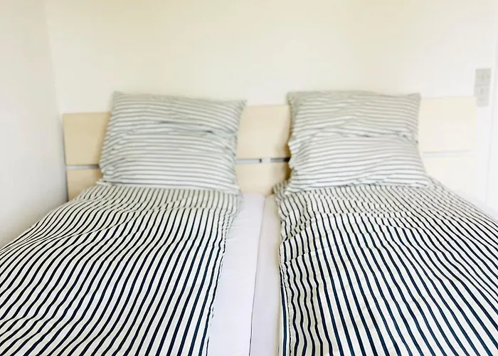 Scandinavian House Hotel- Holbol,