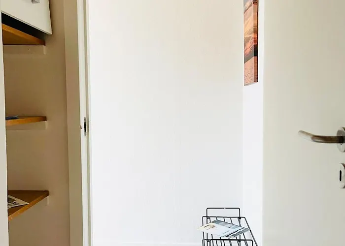 Scandinavian House Hotel- Holbol, בית נופש קרוסה