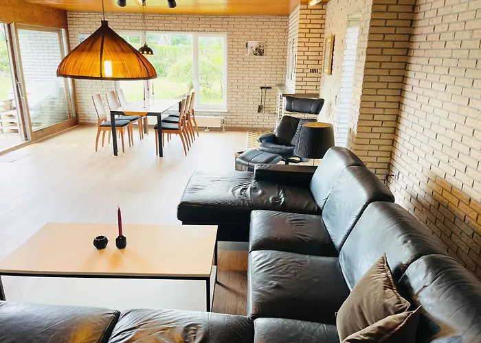Scandinavian House Hotel- Holbol, בית נופש *