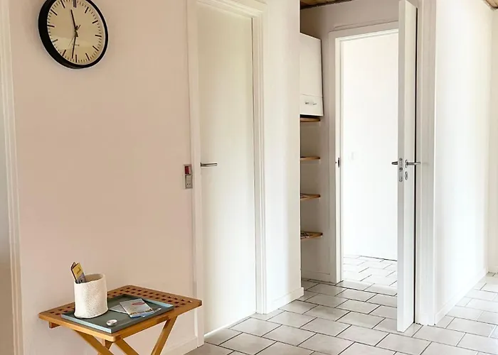 בית נופש Scandinavian House Hotel- Holbol,