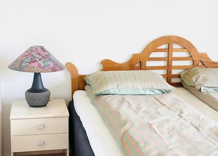 Scandinavian House Hotel- Holbol, * קרוסה